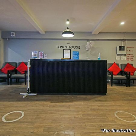 Oyo Townhouse 600 Gangothri Hotel Secunderabad Ngoại thất bức ảnh