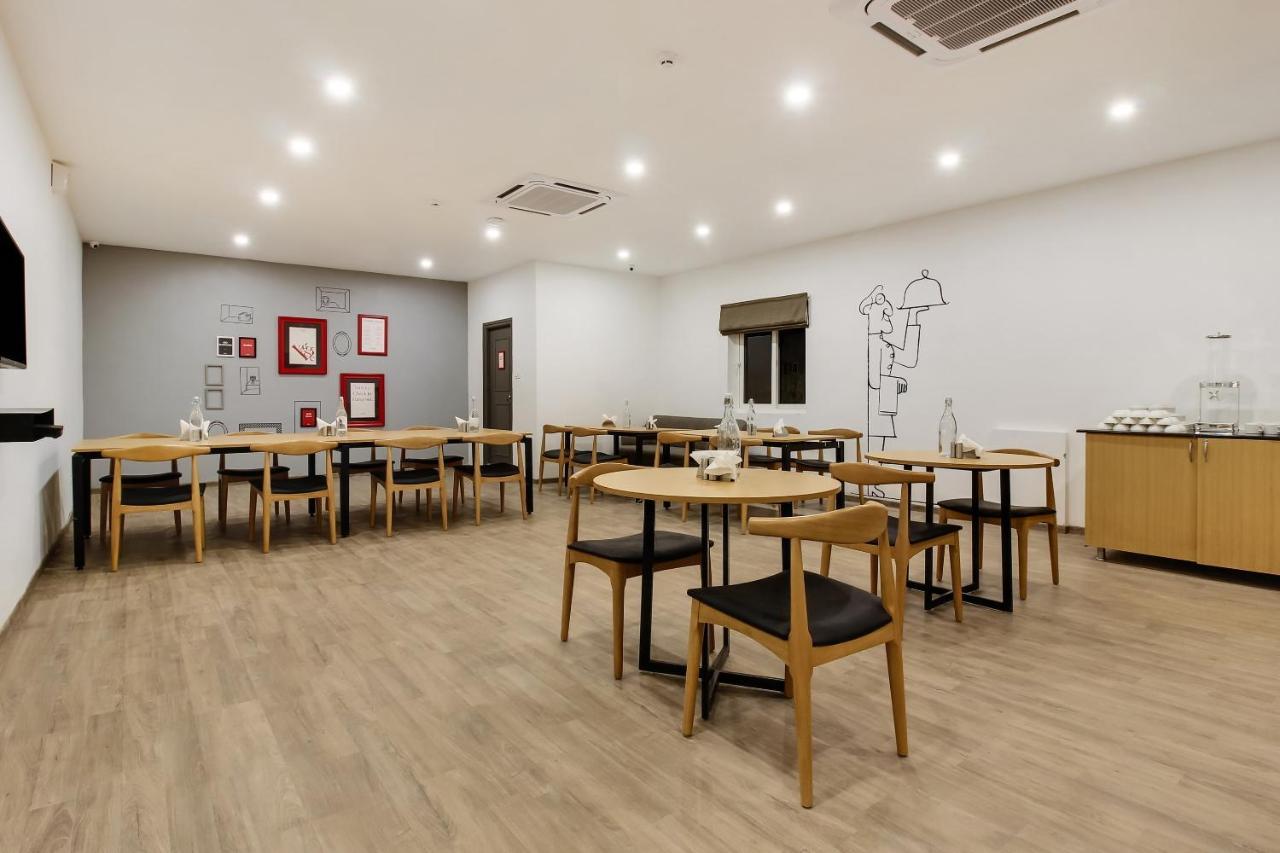 Oyo Townhouse 600 Gangothri Hotel Secunderabad Ngoại thất bức ảnh