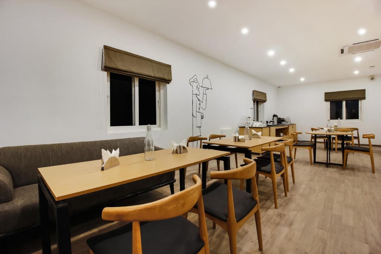 Oyo Townhouse 600 Gangothri Hotel Secunderabad Ngoại thất bức ảnh